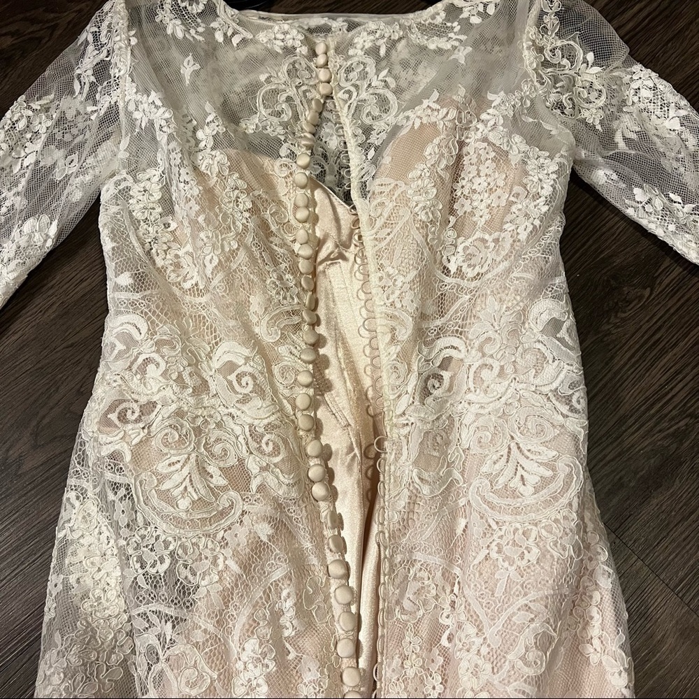 Allure bride bridal gown with lace and train inc,veil - Picture 7 of 12